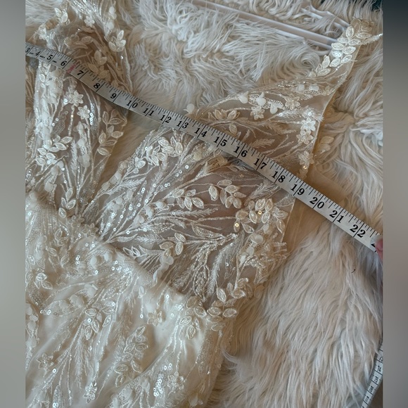 Justin Alexander Gretchen 88326 Plunging V Neck Bead Wedding Dress - Picture 6 of 17